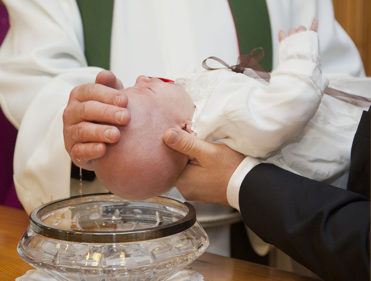 Jaki prezent na chrzciny od rodziców chrzestnych?
