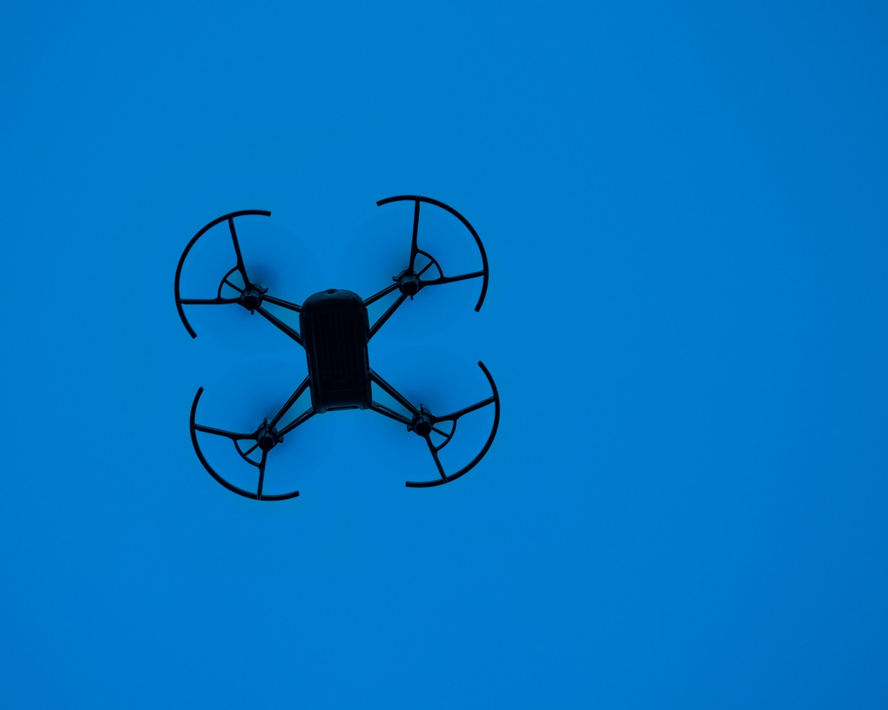 Do czego przydaje się dron?